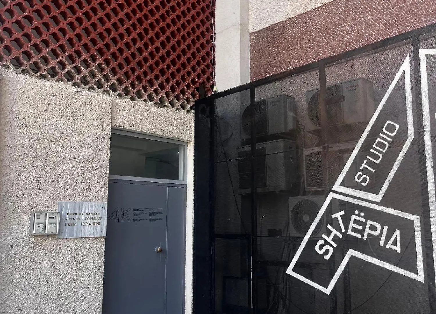 Appartamento A Casa Dei Nonni Tirana